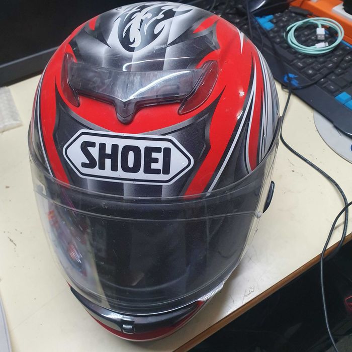 Capacete shoei em.bom estado