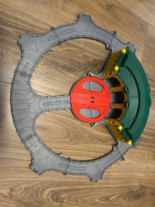 Tomek i przyjaciele zajezdnia DOMKOWO DGK96/ FISHER PRICE