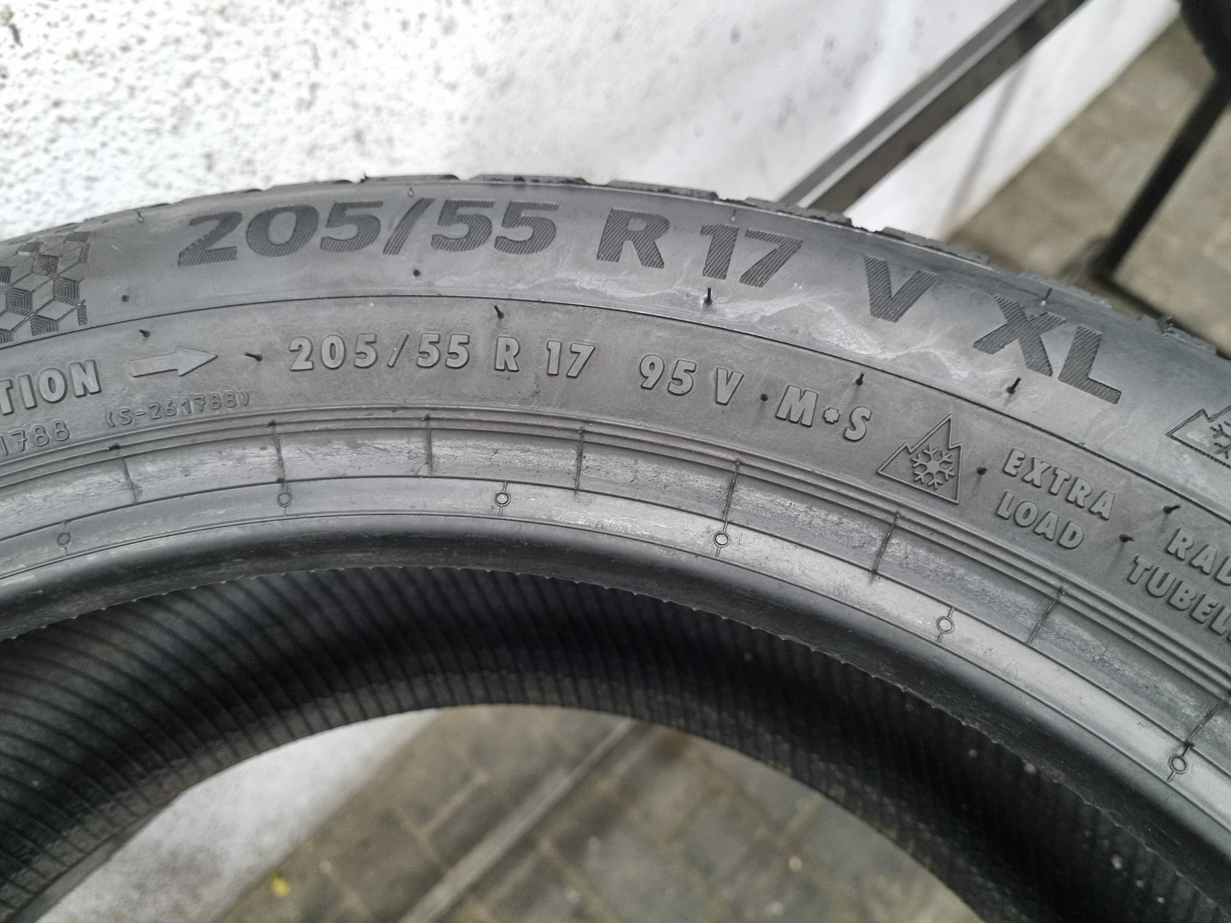 205/55/17 95V XL Continental Winter Contact TS870P D.1424