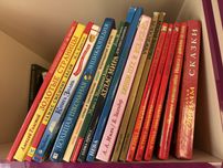 Дитячі книги, енциклопедії. Все приключения Незнайки