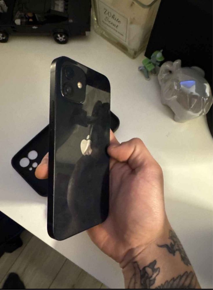Iphone 12 w dobrym stanie