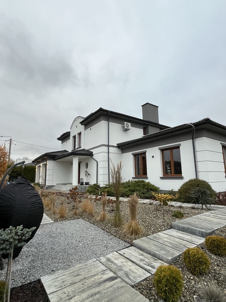 Mycie oraz malowanie dachu,elewacji i kostki brukowej