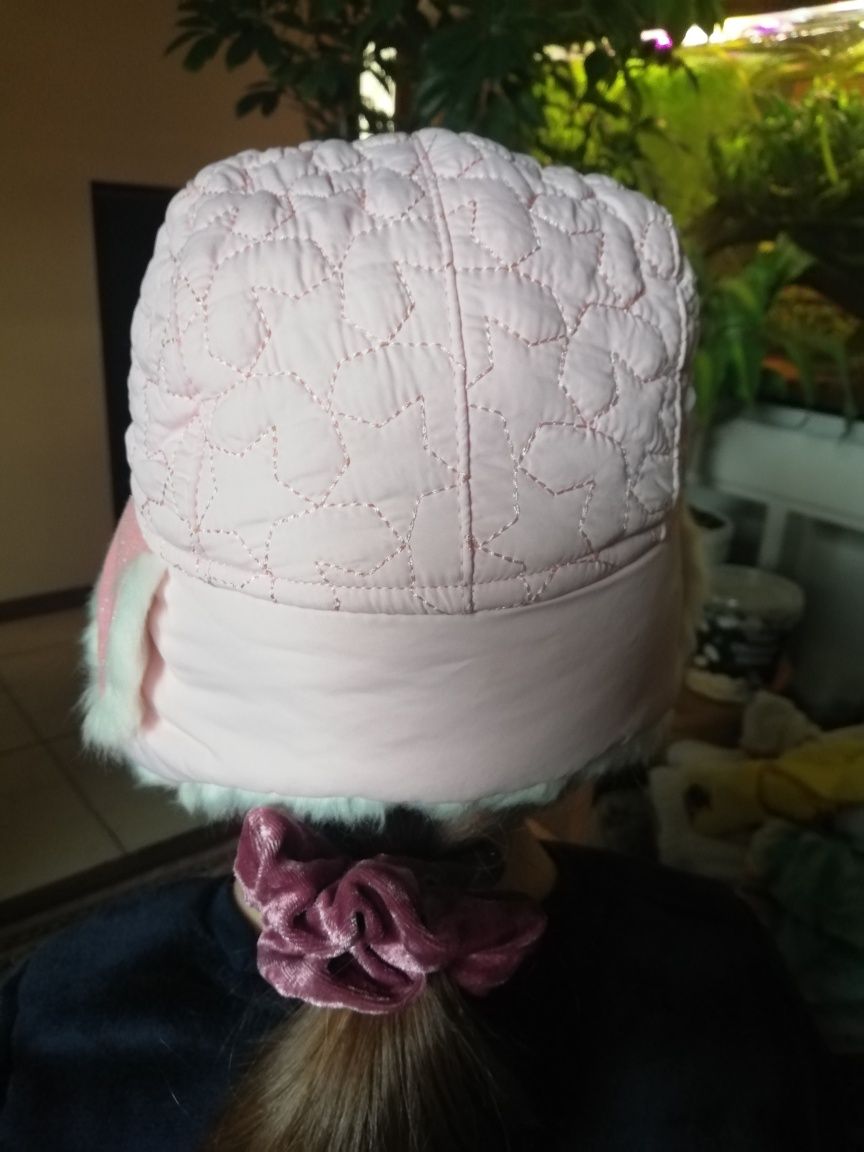 Czapka jak nowa raz ubrana wiek 2 latka