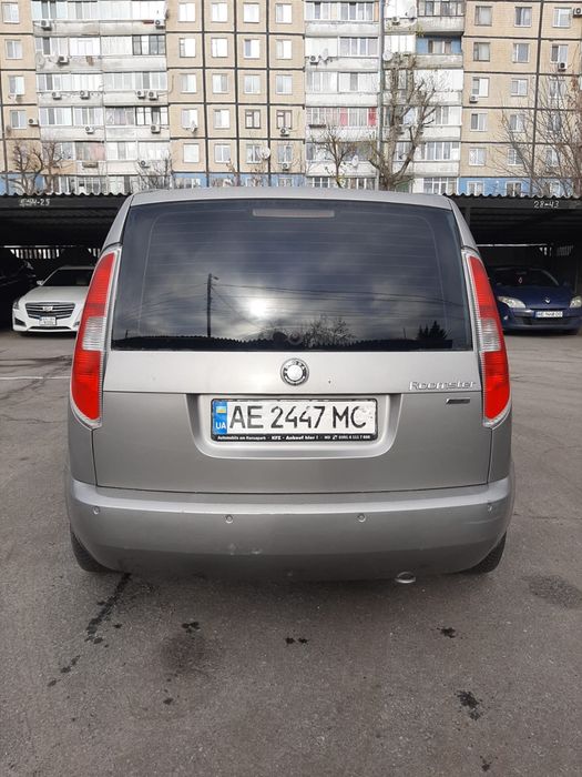 Продам Škoda Roomster 1.4 газ + бензин 2007 год