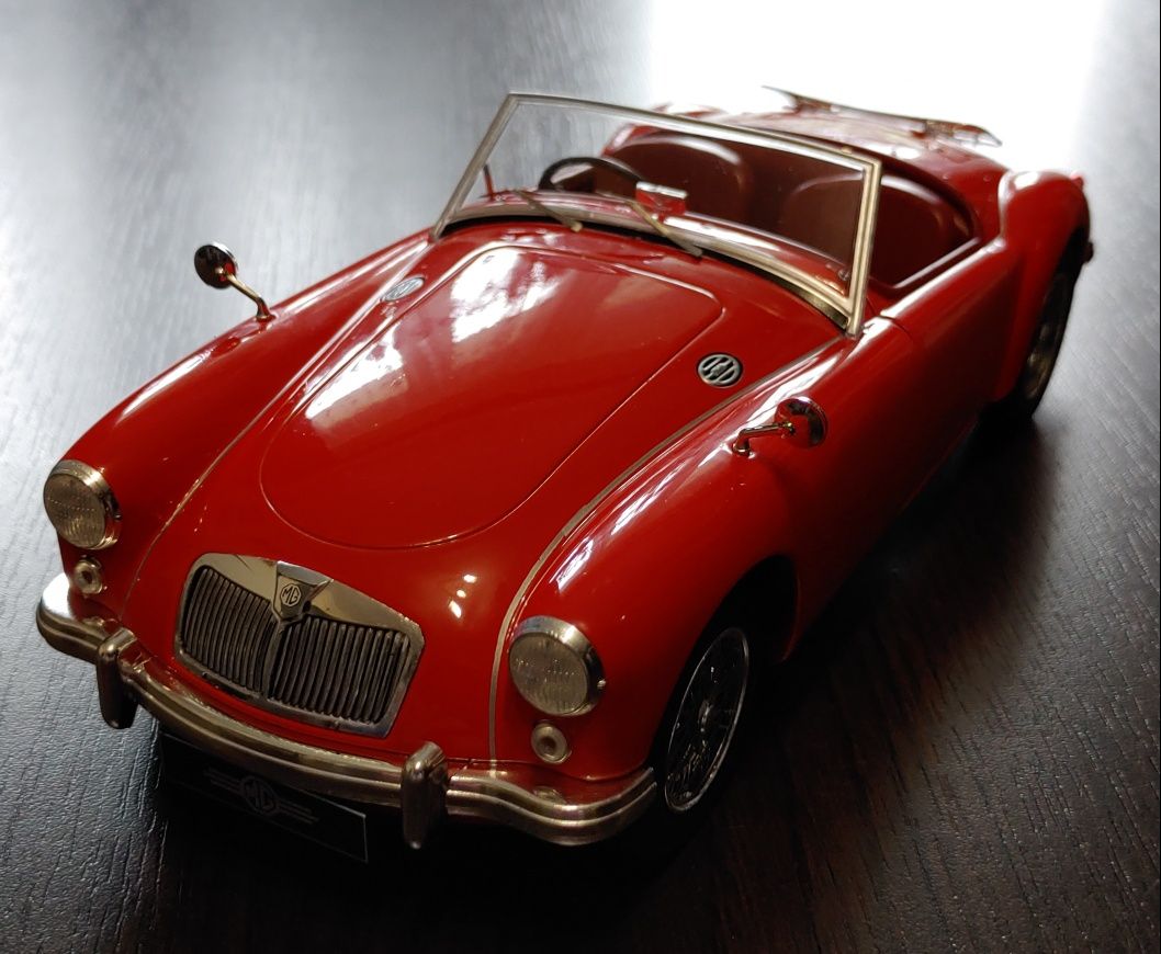 MGA MKI A1500 Open 1957 Triple9 1:18