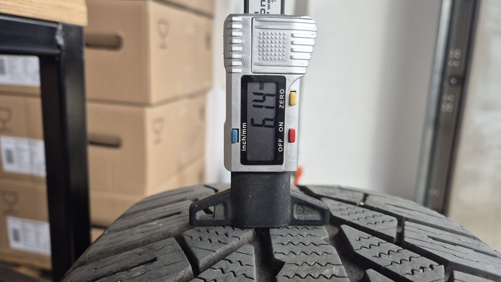 Sprzedam opony zimowe 215/60/R17