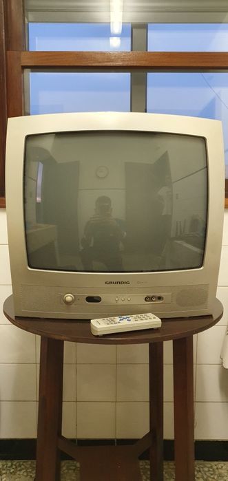 TV Grunding com comando