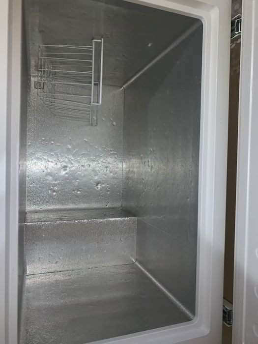 Холодильник морозильна камера