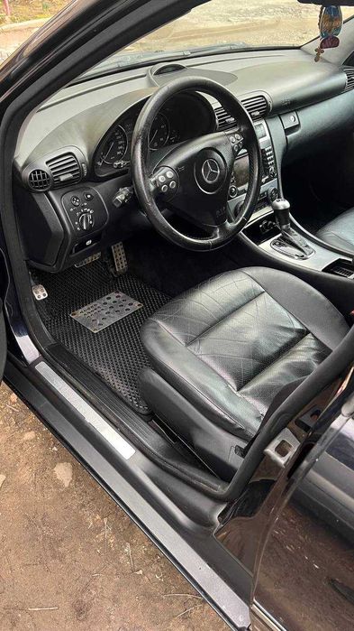 Mercedes-Benz C-Class 2005 Lifted Sport