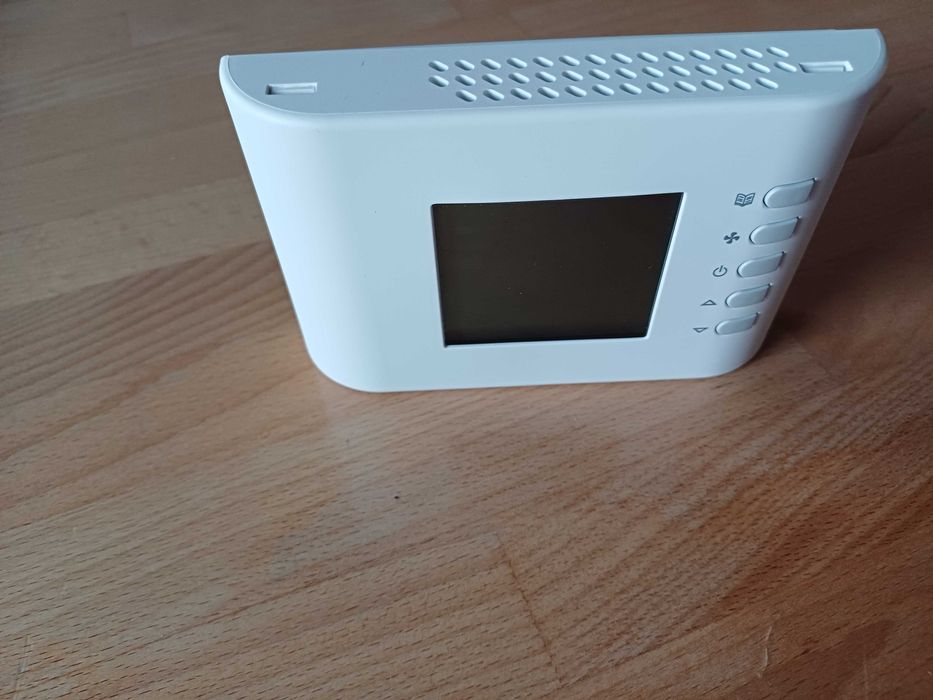 Elektroniczny termostat klimakonwektorów fan-coil 230V Seitron