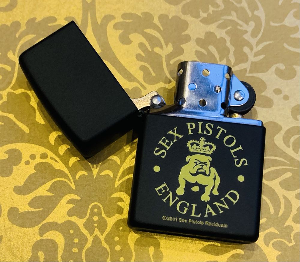 Zippo Sex Pistols зажигалка лимитированная USA