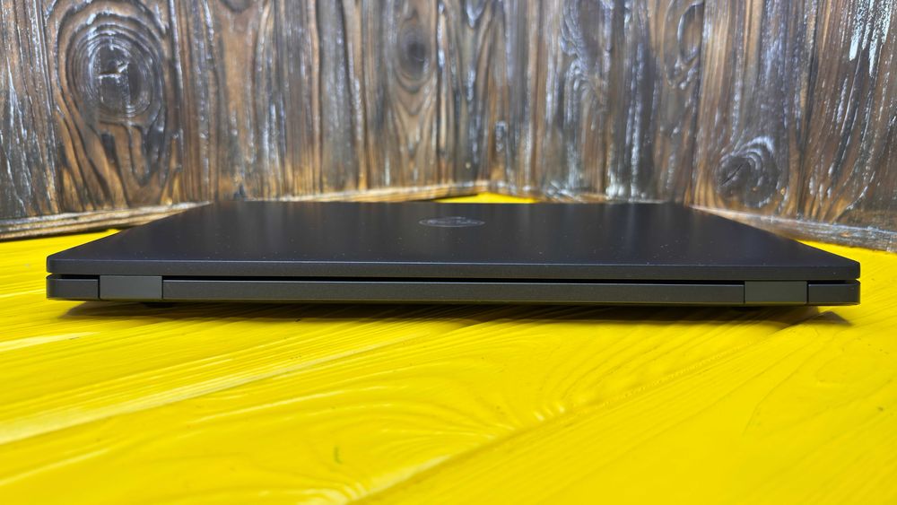 РОЗПРОДАЖ! Офісний Ноутбук Dell Latitude 5500 /Core i7-8665u/SSD 256GB