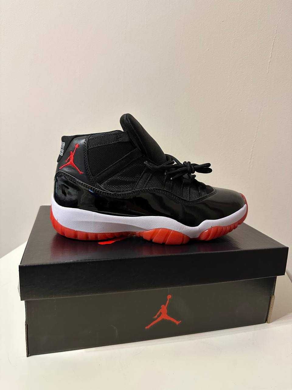 Чоловічі кросівки Air Jordan 11 Retro Playoffs Bred AJ11