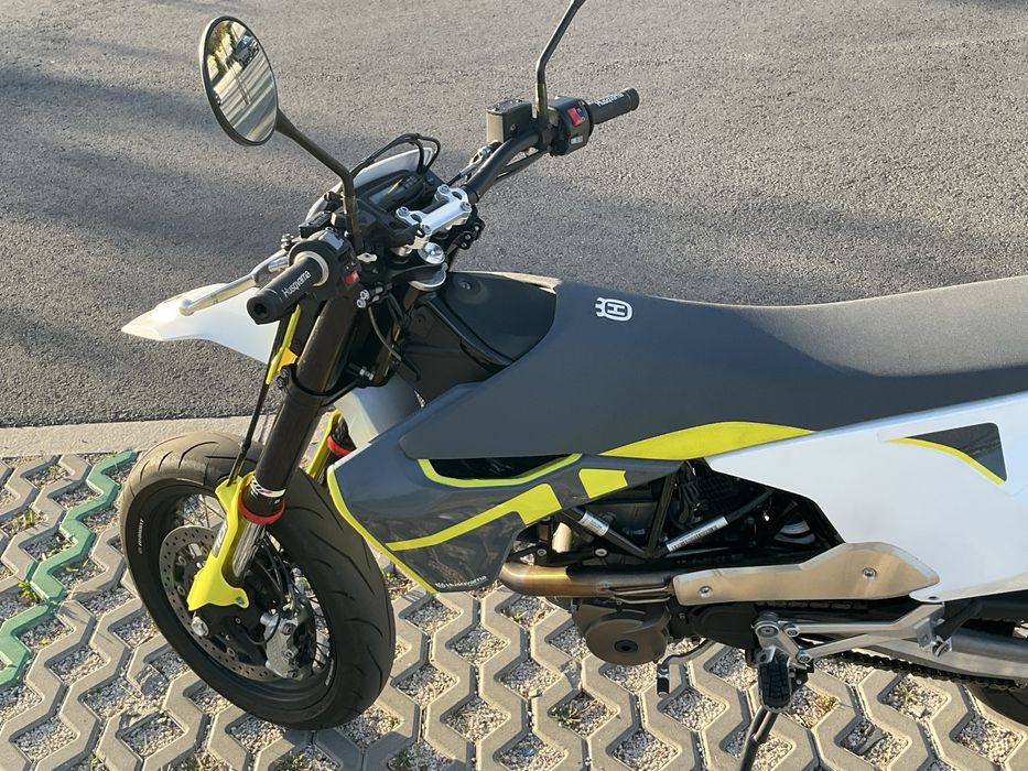 Husqvarna 701 Supermoto 2021