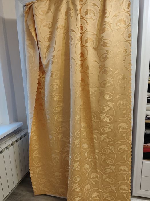 Шторы 600 грн 2 шт