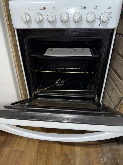 Плита электро в рабочем состоянии