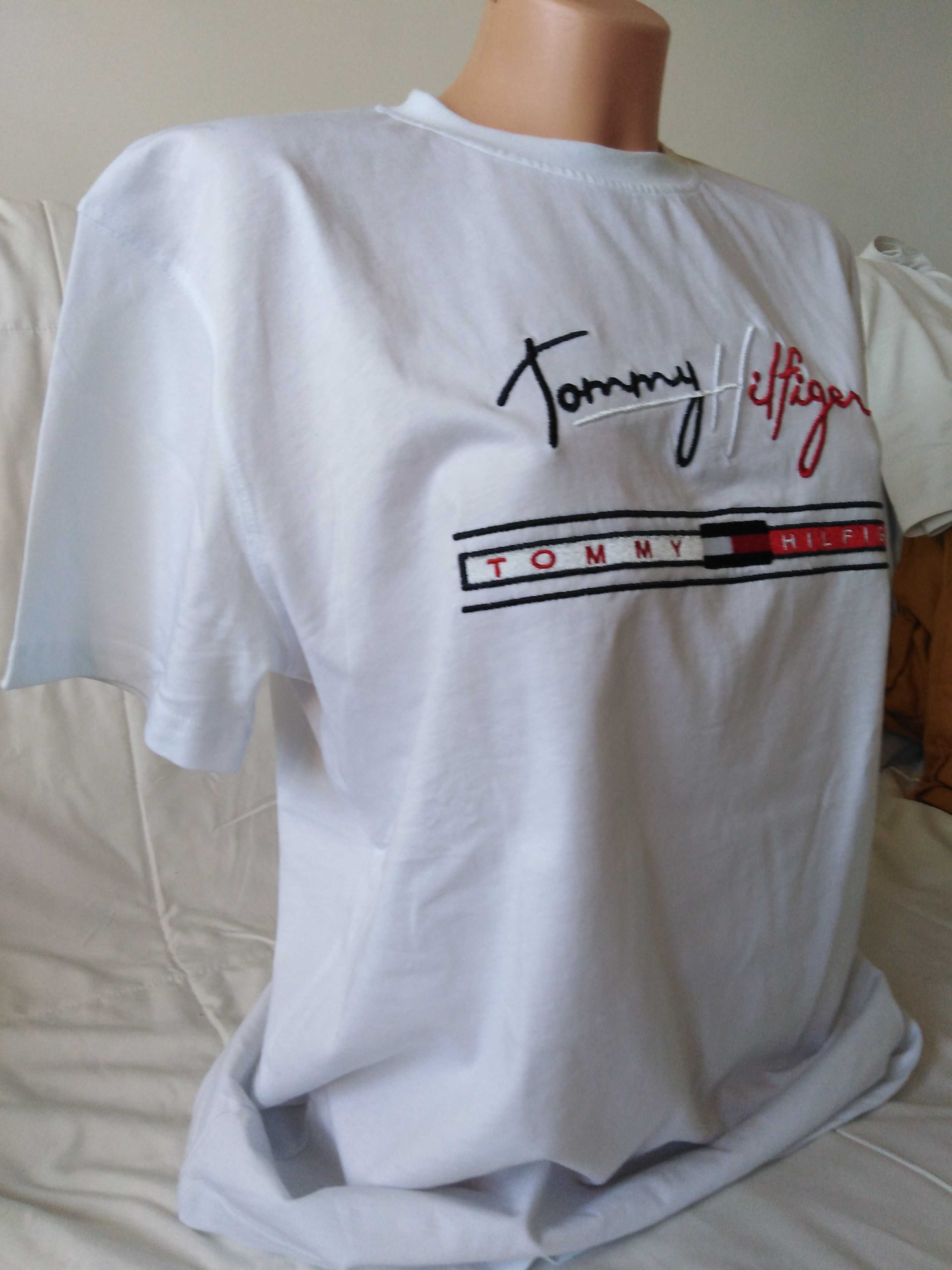 Nowy ,bawełniany T-Shirt " Tommy Hilfiger " roz. L/XL