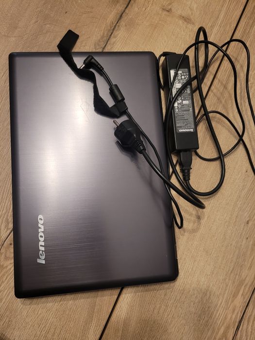 Laptop lenovo na części