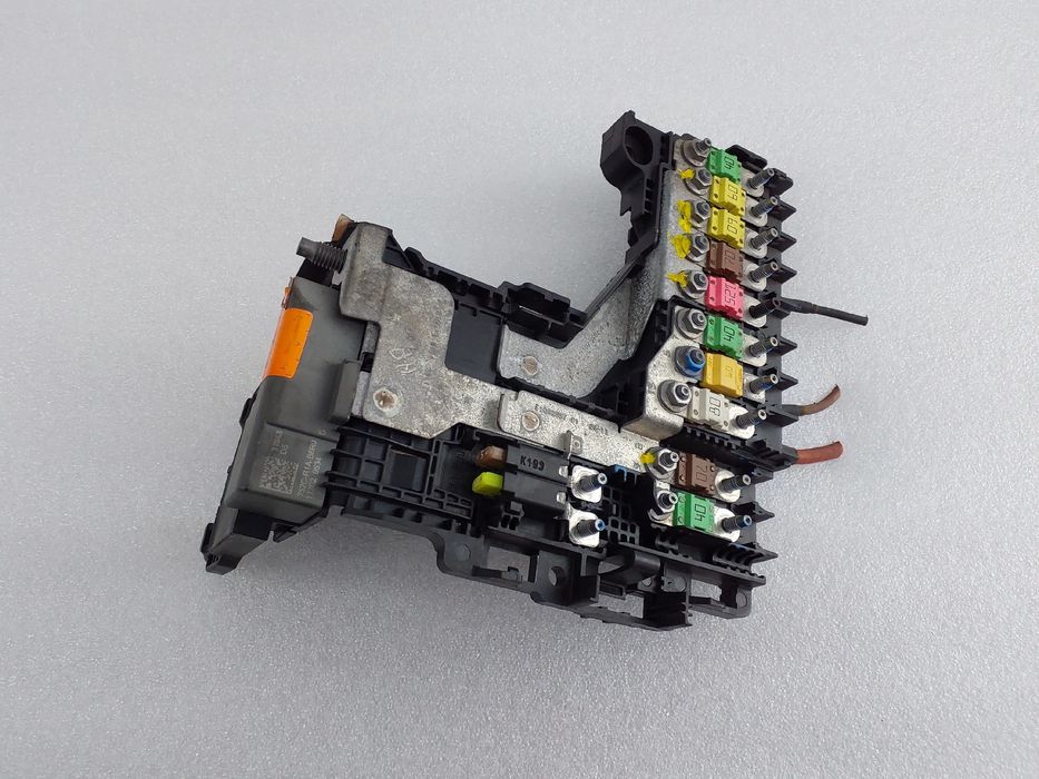 Caixa fusíveis da bateria CITROËN C4 II (B7)