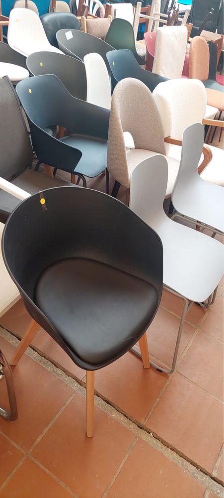 Cadeiras modernas varias