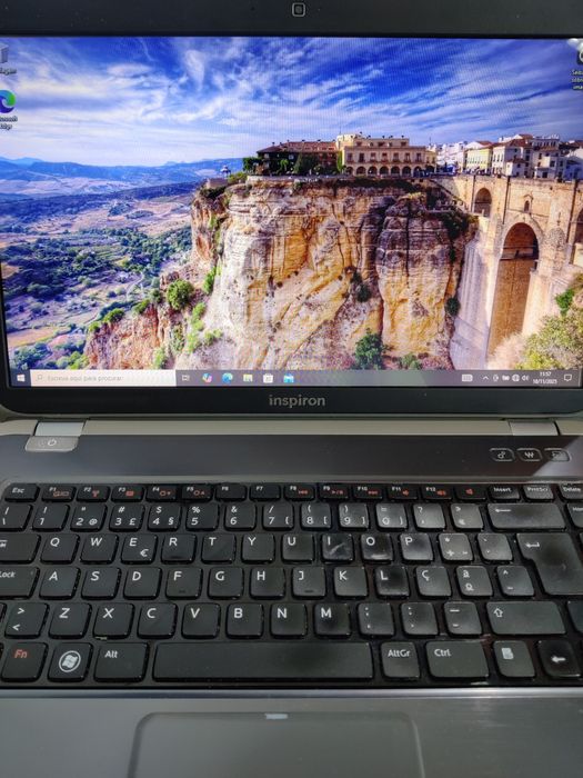 Portátil Dell Inspiron 5520