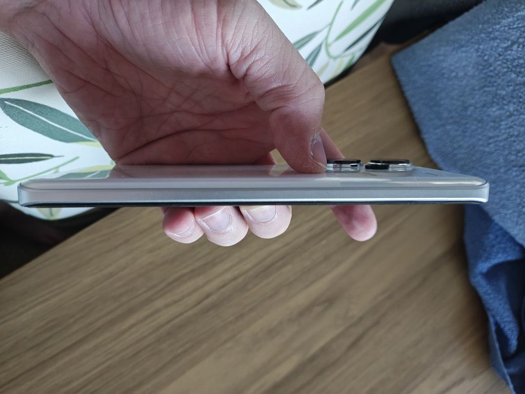 Smartfon Xiaomi Redmi Note 13 Pro+ 5G 12/512GB 6,67" biały
