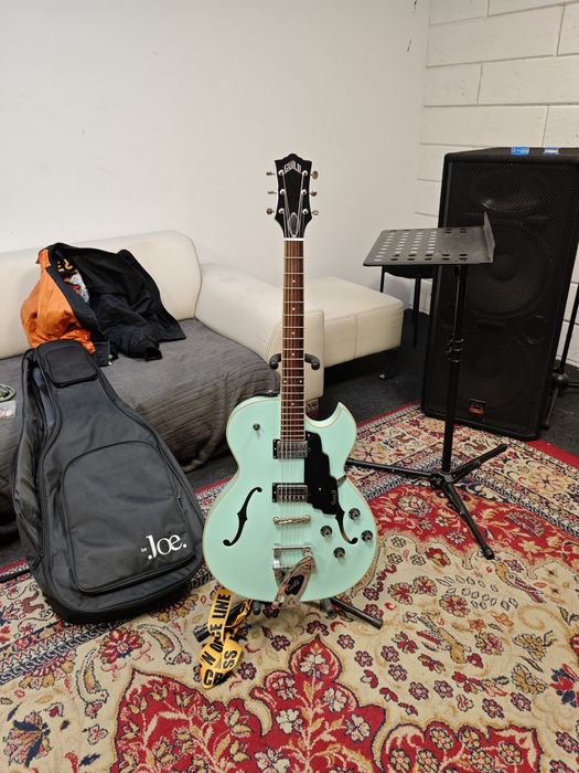 Gitara elektryczna semihollow guild starfire z Bigsby