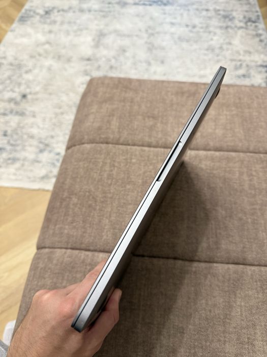 MacBook Pro 2017 13 i5 2.3/ 8GB /128 GB / 88% АКБ