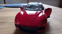 Model Ferrari Purosangue metalowy skala 1:24 Bburago nowy