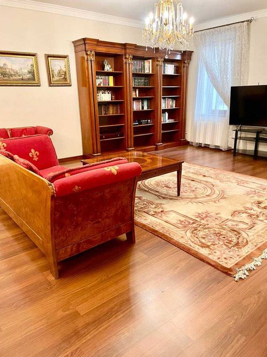 Продажа элитной роскошной  4-к квартиры Староказацкая ЦЕНТР Парк Глобы