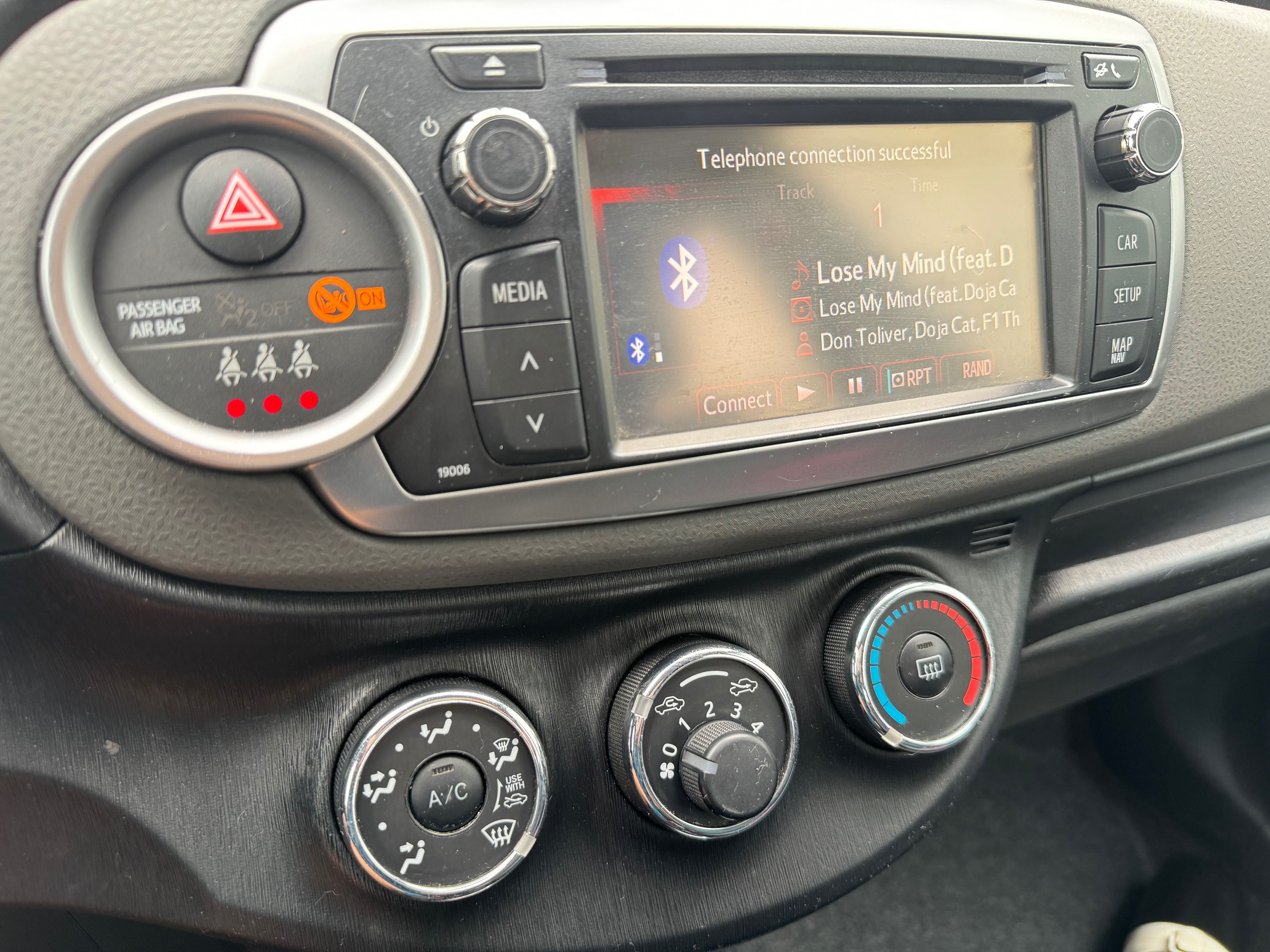 Toyota Yaris III 3, 1.4 D DIESEL ROCZNIK 2011 - KOLOR BIAŁY