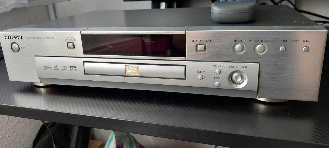 HITAHI dvd player