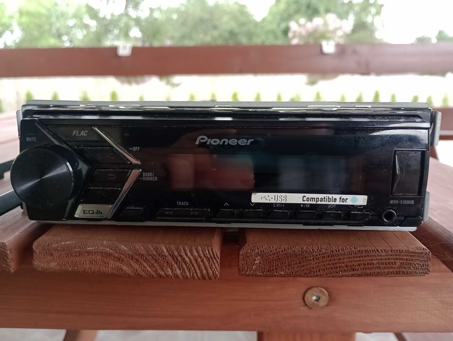 Radio samochodowe Pioneer+ adapter+ramka