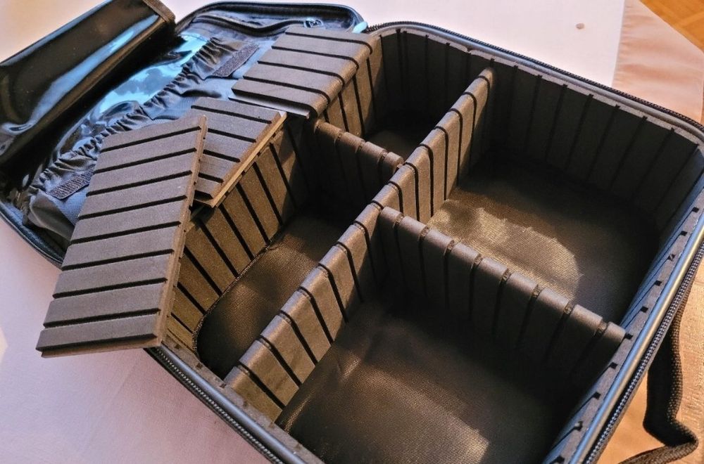 Kosmetyczka Kuferek Organizer Pojemna Przegródki Podróżna