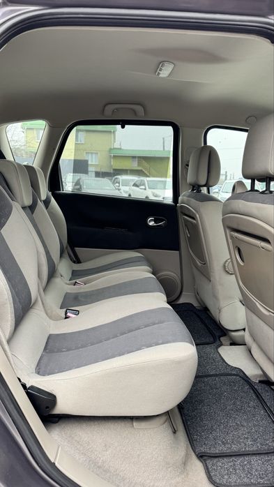 Renault Scenic Рено Сценік II 2003 р 1,6 бенз 5МКПП