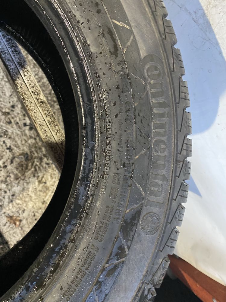 Opona pojedyncza 215/65/16c Continental VancoWinter 2