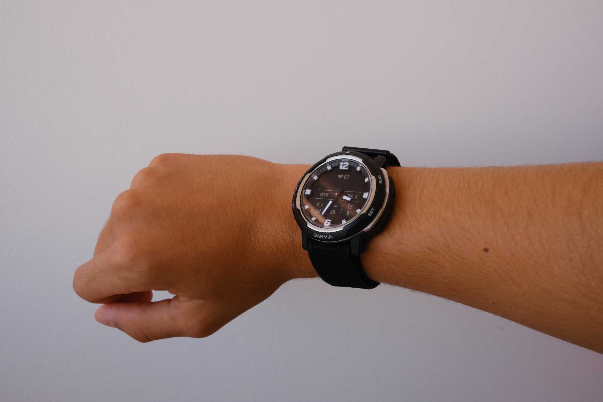 Garmin Instinct Crossover