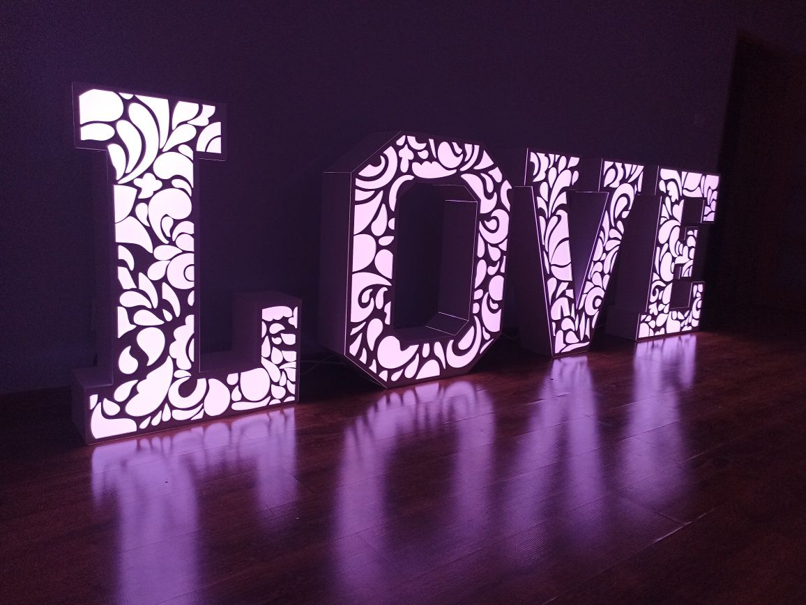 Sprzedam Napis Love i 18