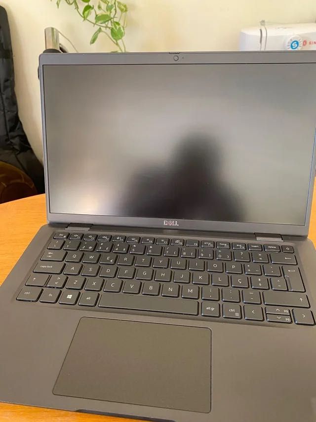 Laptop Dell Latitude 7420