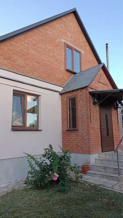 Продам добротний будинок під Полтавою, село Гора