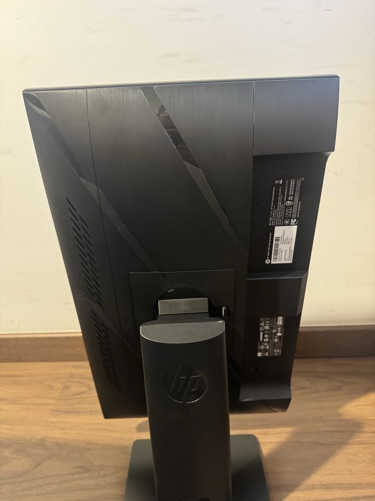 Monitor gamer HP 24” COMO NOVO Negociavel