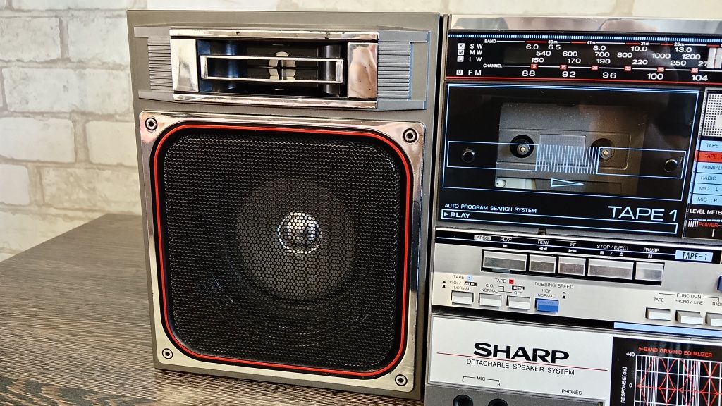 SHARP GF-780. Potable Stereo Component System