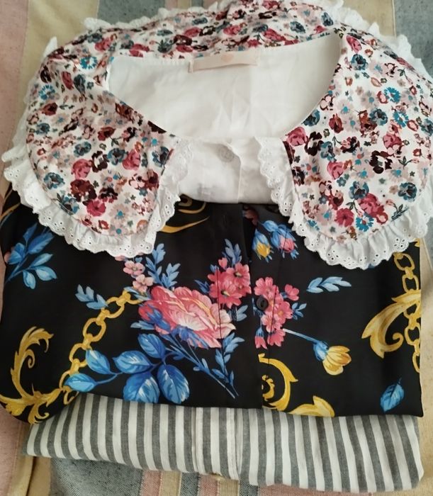 Lote de 30 peças de roupa incluí peças de inverno e verão