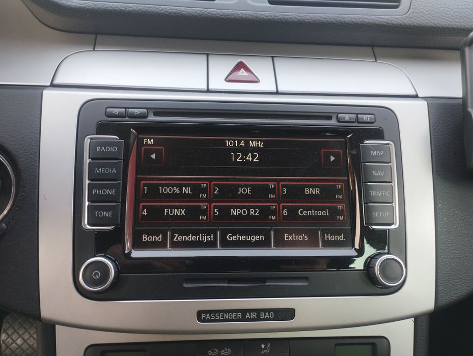 Продам магнитолу Passat B 6 7 Golf