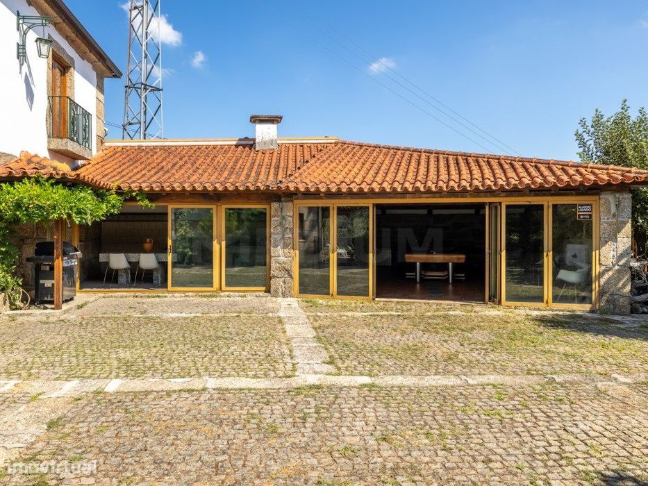 Moradia Rústica/Moderno T5 em S. Cosme