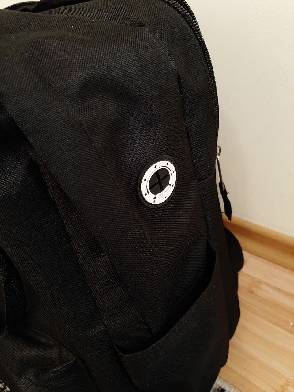 Рюкзак-сумка чорний  .