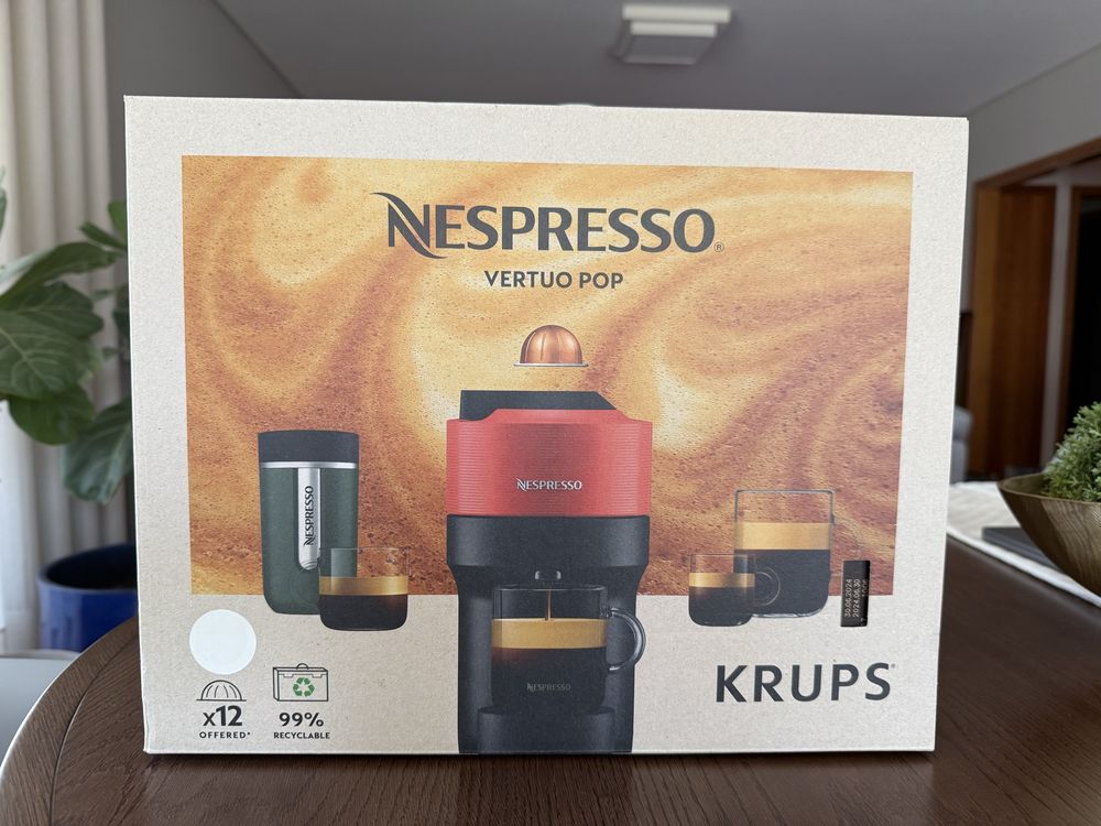 Máquina Café Nespresso Vertuo Pop Branca — Nova