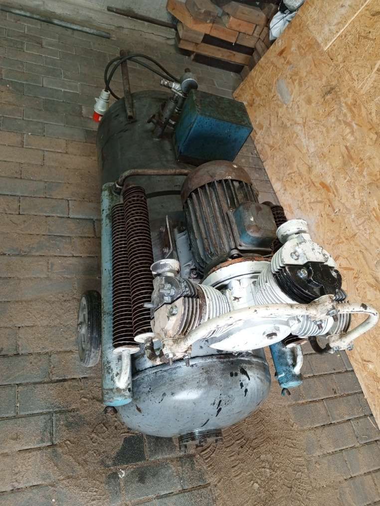 Sprzedam kompresor 180l