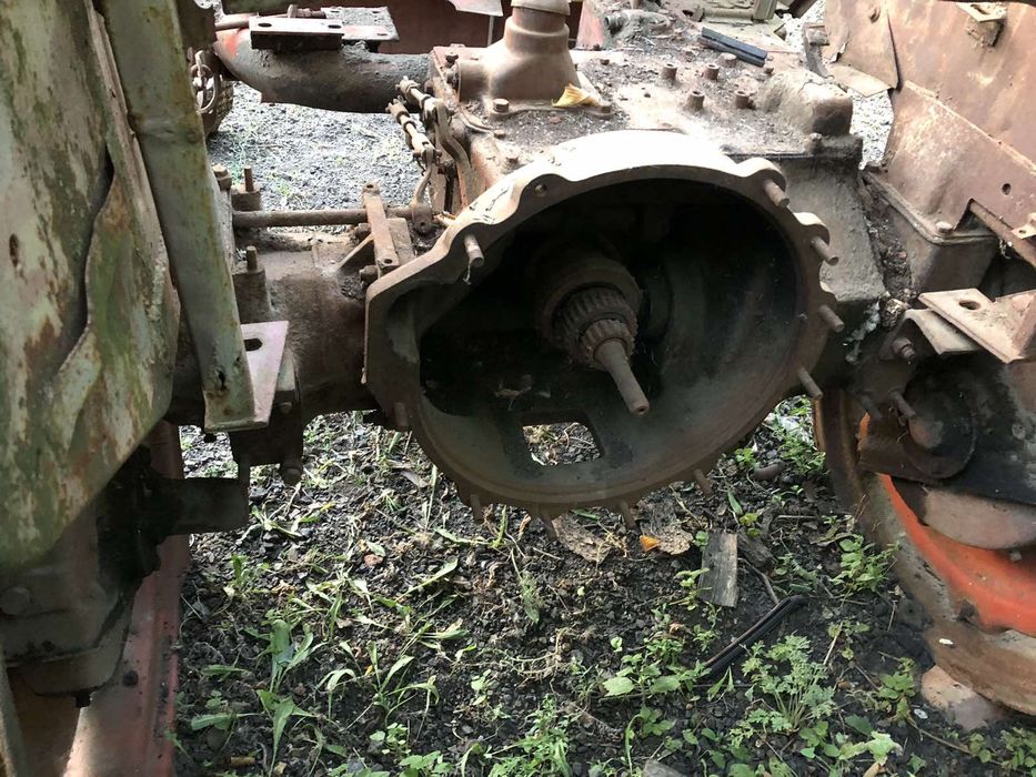 Продам трактор Т16