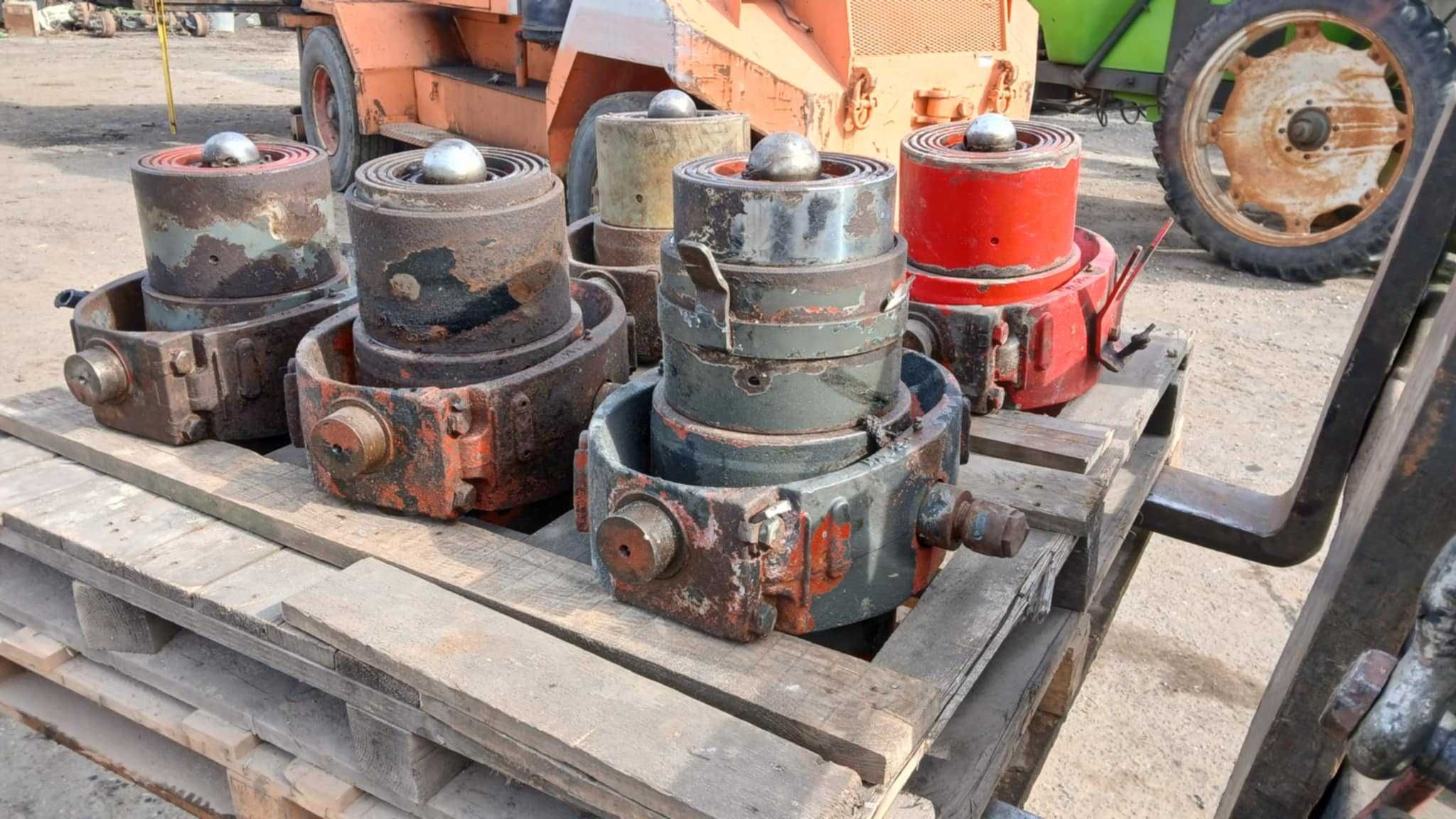 Tłok wywrotu 25 T NUMMI siłownik wywrotu 2650mm skoku kołyska